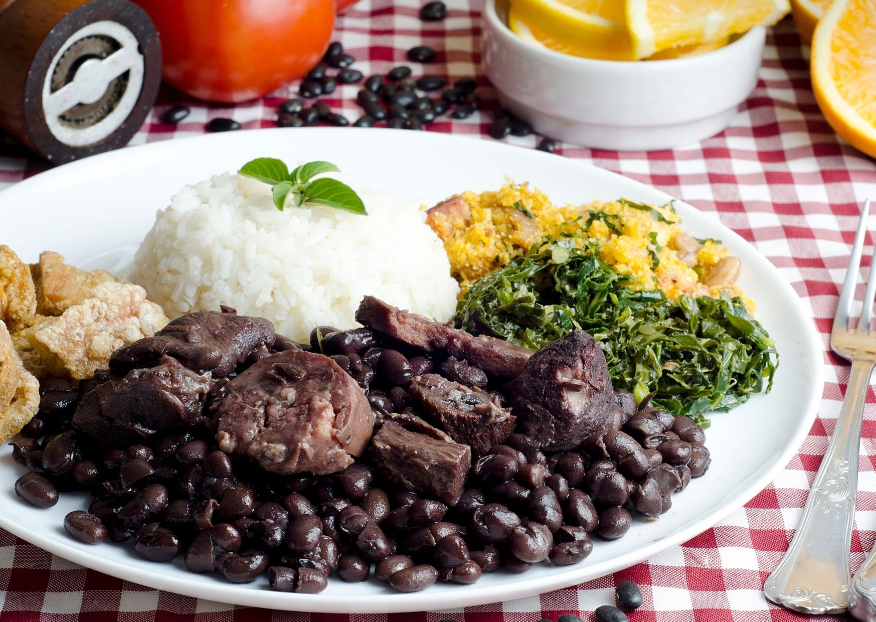 Feijoada comida típica de Brasil - Recetas de carnes deliciosas